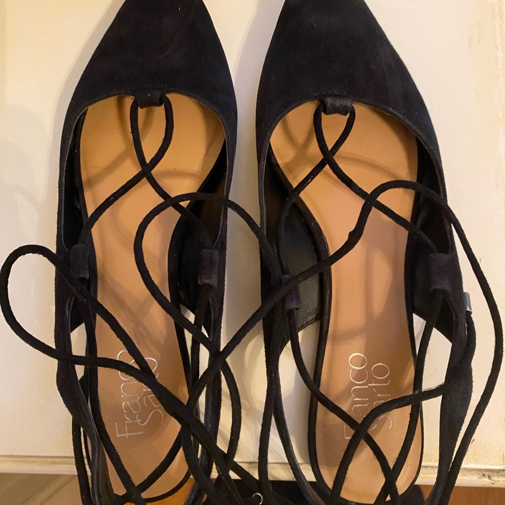 Franco Sarto Black Lace-Up Flats Size 8
